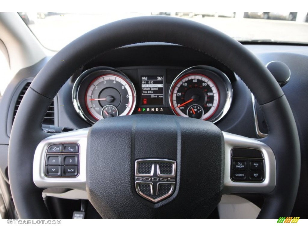 2013 Grand Caravan Crew - Stone White / Black/Light Graystone photo #12