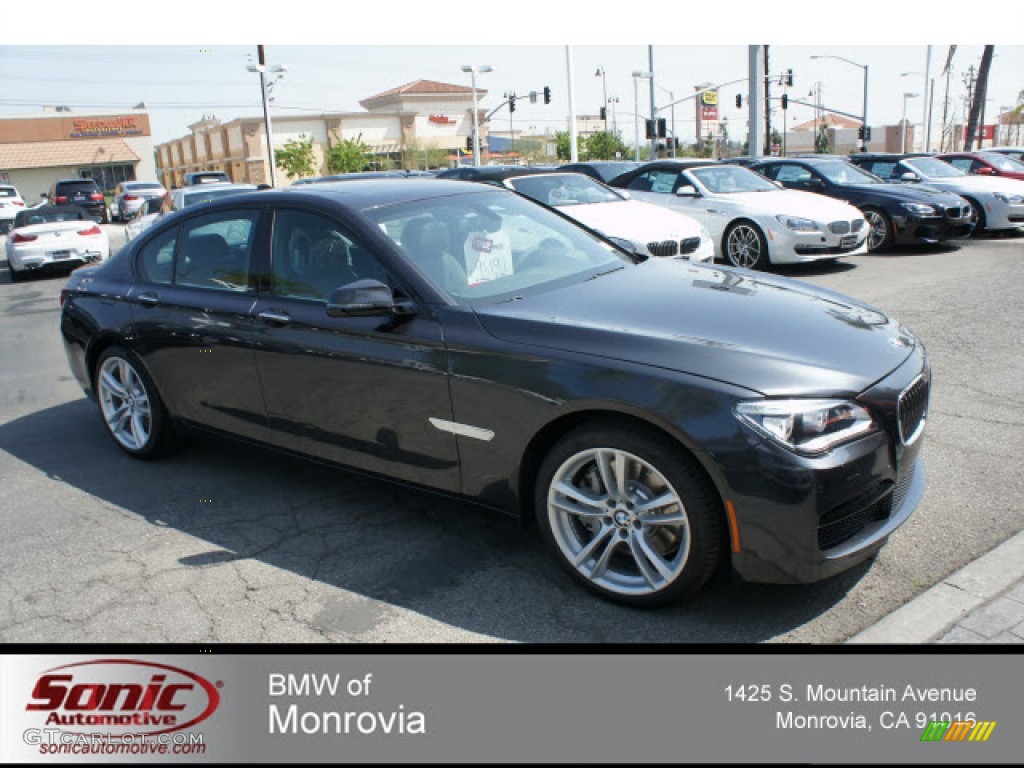 Dark Graphite Metallic II BMW 7 Series