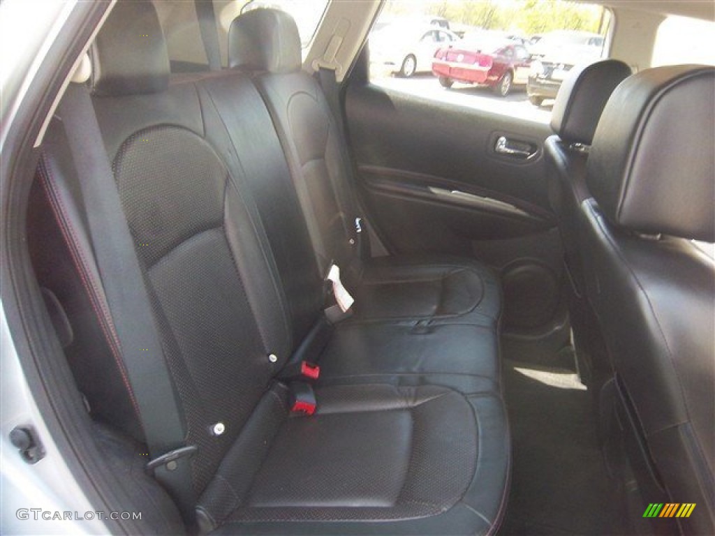 2011 Rogue SL - Silver Ice Metallic / Black photo #19