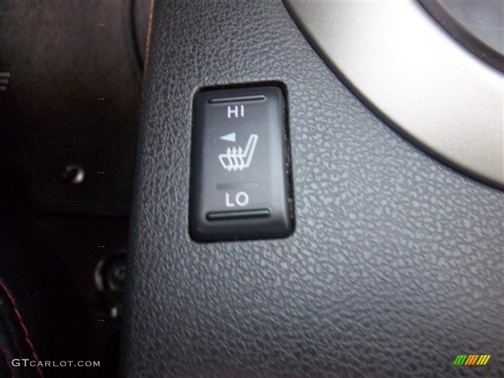 2011 Rogue SL - Silver Ice Metallic / Black photo #31