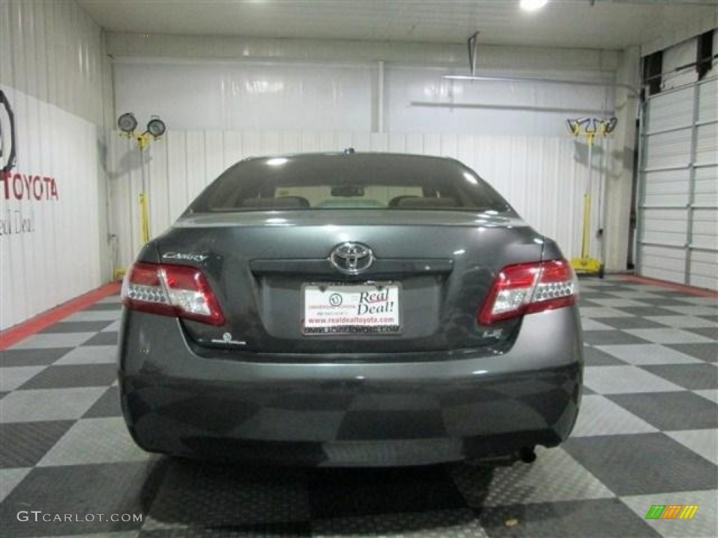2010 Camry LE - Magnetic Gray Metallic / Ash Gray photo #6