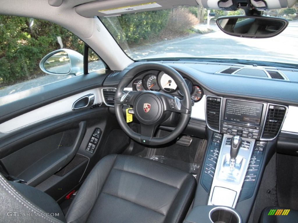 2010 Porsche Panamera 4S Black Dashboard Photo #78849257