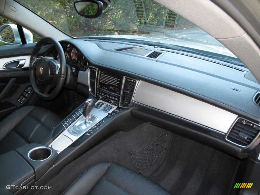 2010 Porsche Panamera 4S Black Dashboard Photo #78849308