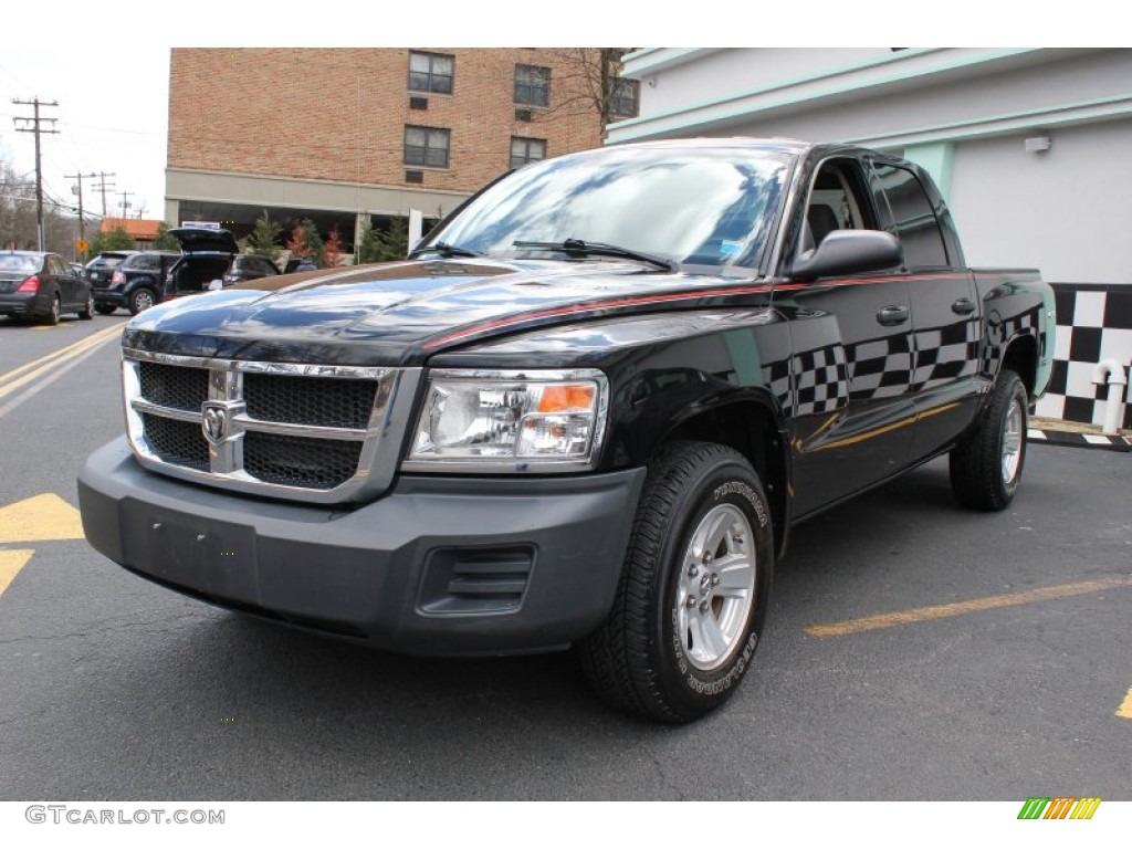 2008 Dakota SXT Crew Cab 4x4 - Brilliant Black / Dark Slate Gray/Medium Slate Gray photo #1