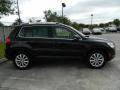 Deep Black Metallic - Tiguan SE Photo No. 2