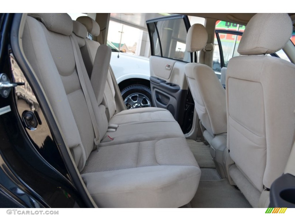 2003 Toyota Highlander V6 Rear Seat Photos