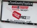 Super White - Camry SE Photo No. 21