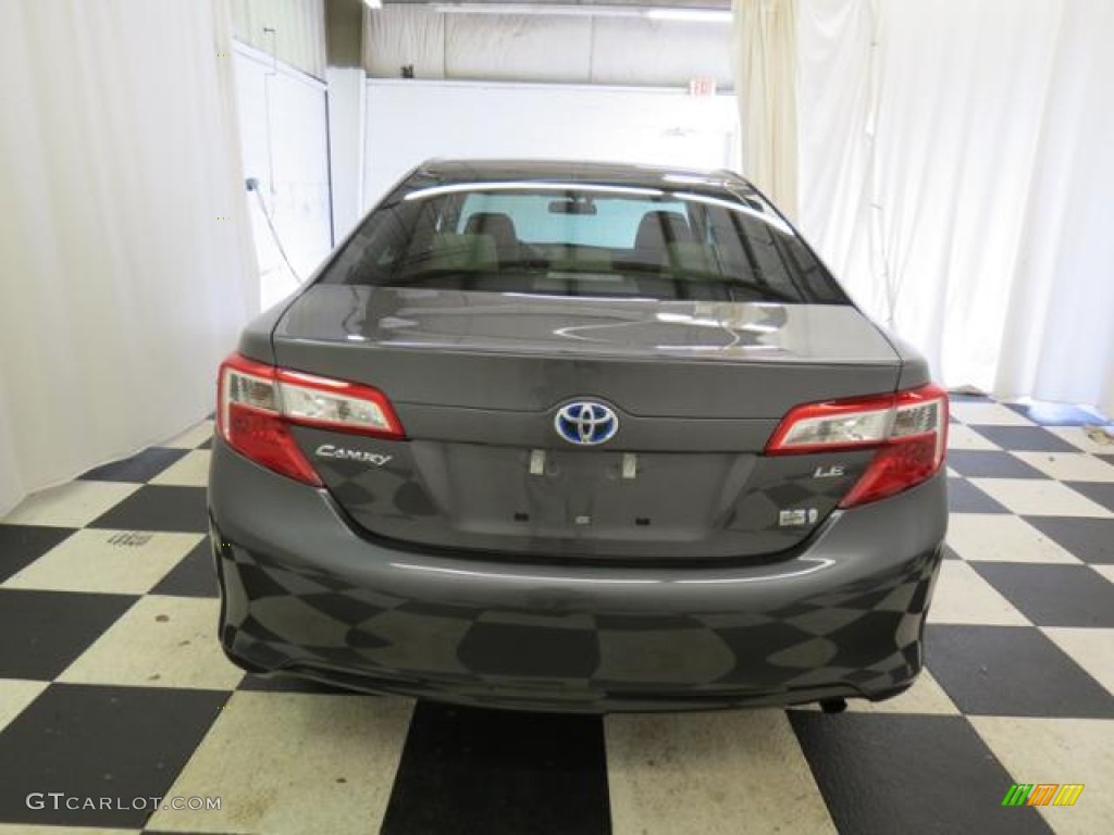 2013 Camry Hybrid LE - Cosmic Gray Metallic / Light Gray photo #18