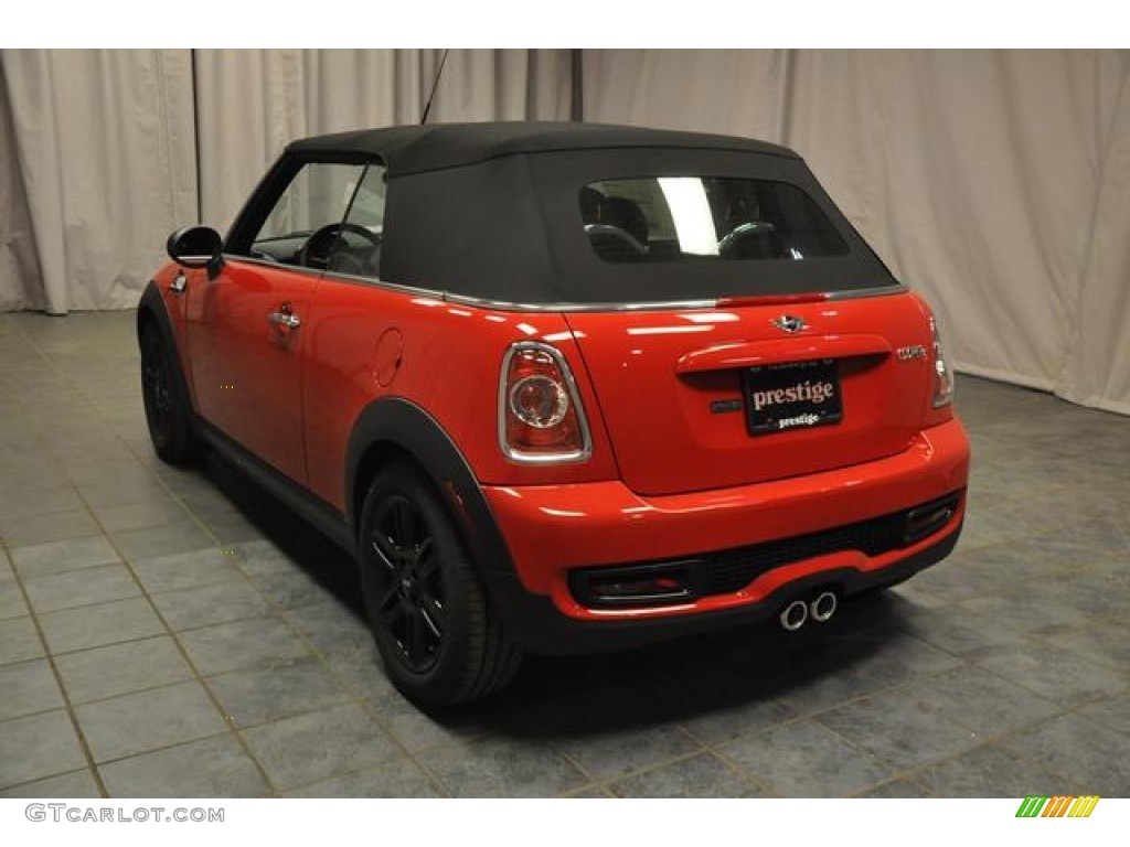 2013 Cooper S Convertible - Chili Red / Carbon Black photo #19
