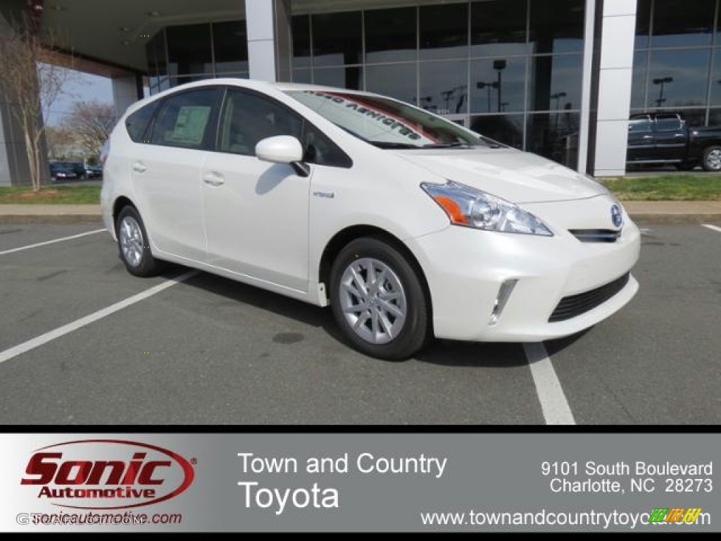 Blizzard White Pearl Toyota Prius v