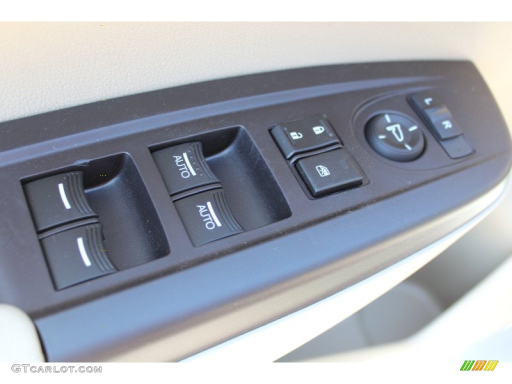 2013 RDX Technology - Basque Red Pearl II / Parchment photo #32