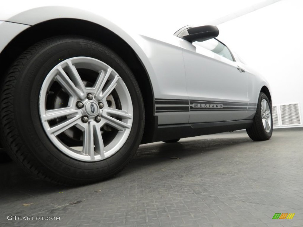 2010 Mustang V6 Coupe - Brilliant Silver Metallic / Stone photo #18