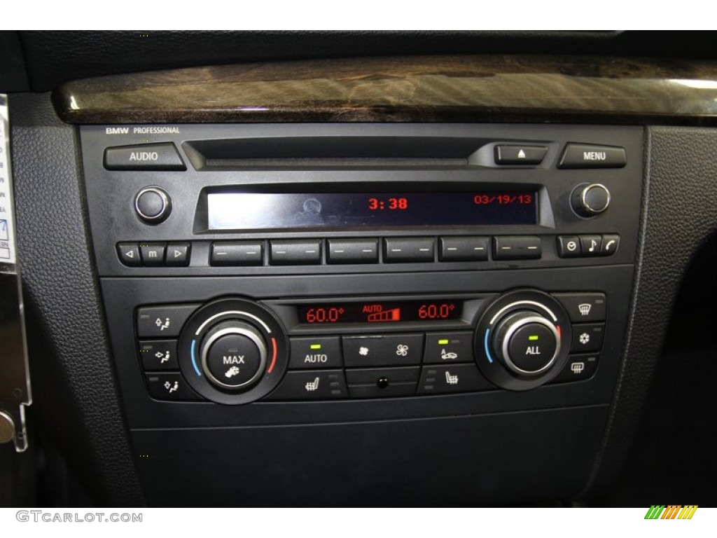 2011 BMW 1 Series 135i Coupe Controls Photo #78863939