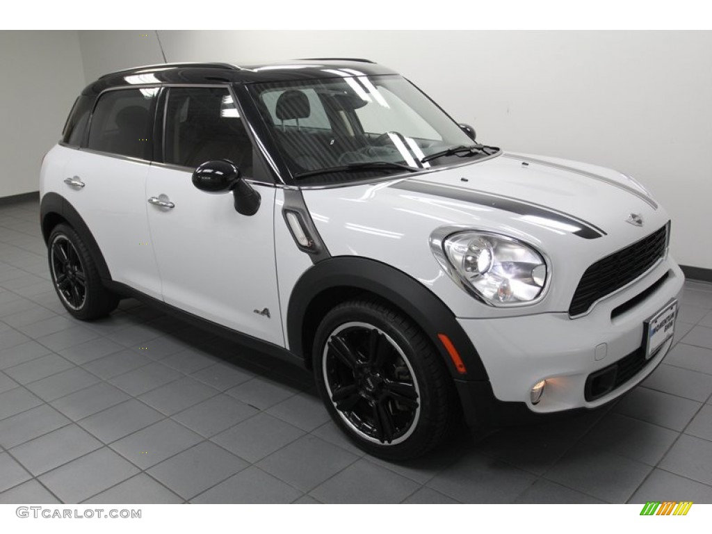 2011 Cooper S Countryman All4 AWD - Light White / Carbon Black Lounge Leather photo #8