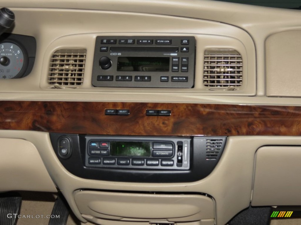 2007 Mercury Grand Marquis LS Controls Photo #78865549