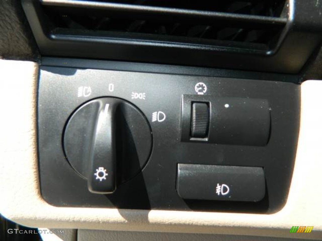 2003 BMW X5 4.4i Controls Photo #78867733