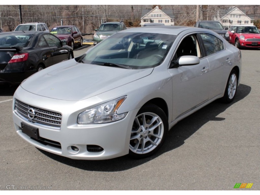 2010 Maxima 3.5 S - Radiant Silver / Charcoal photo #3