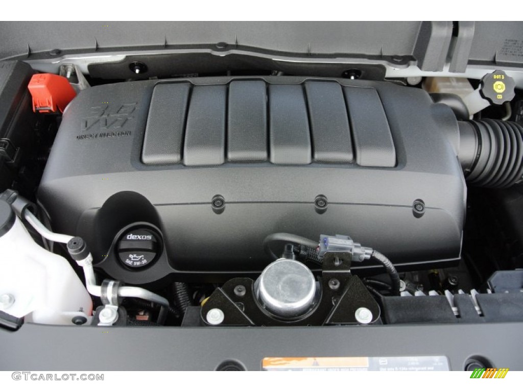 2013 Chevrolet Traverse LTZ Engine Photos