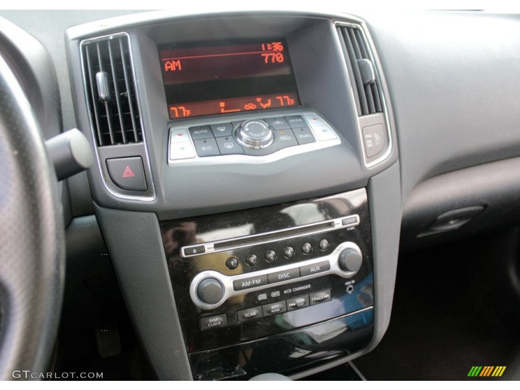 2010 Maxima 3.5 S - Radiant Silver / Charcoal photo #17