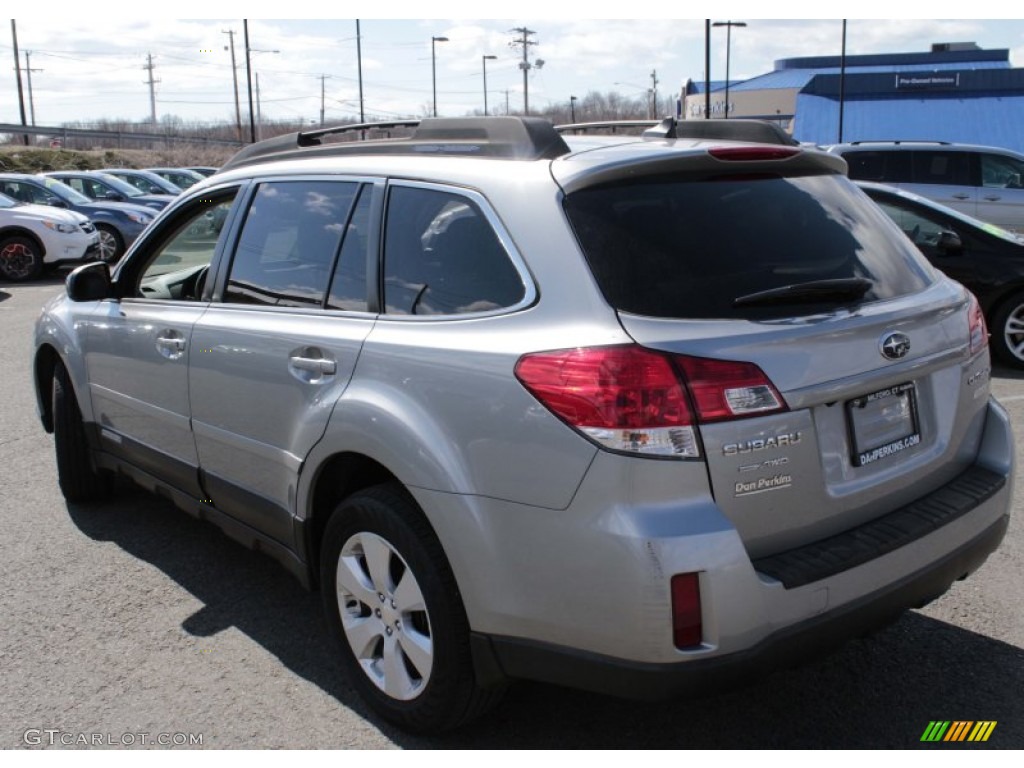 2011 Outback 2.5i Limited Wagon - Steel Silver Metallic / Off Black photo #10