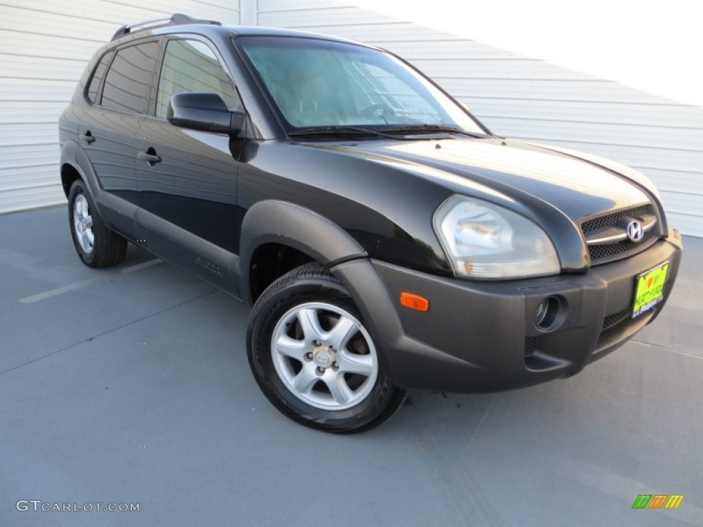 2005 Tucson GLS V6 - Obsidian Black / Beige photo #1