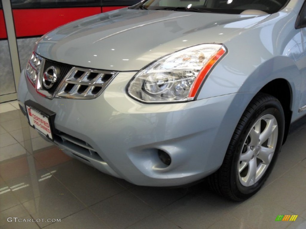 2011 Rogue SV AWD - Frosted Steel Metallic / Black photo #7