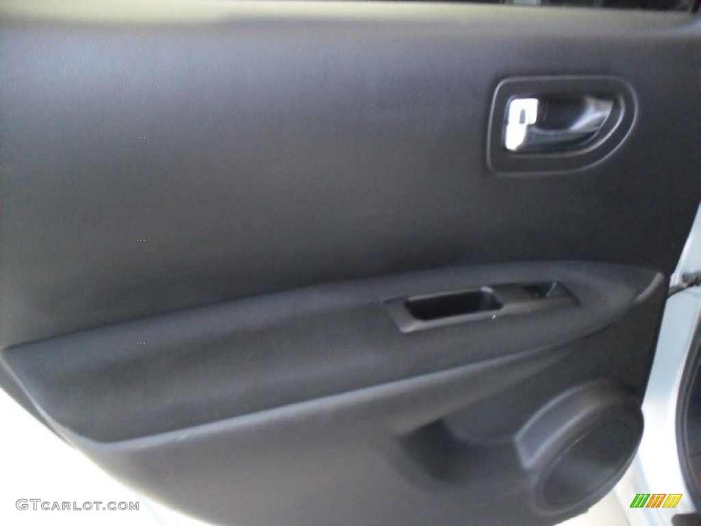2011 Rogue SV AWD - Frosted Steel Metallic / Black photo #22
