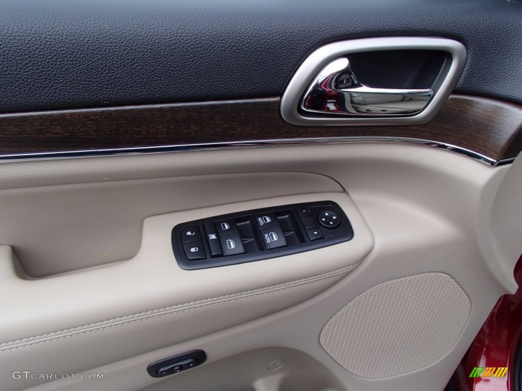 2014 Jeep Grand Cherokee Limited 4x4 Controls Photo #78880902