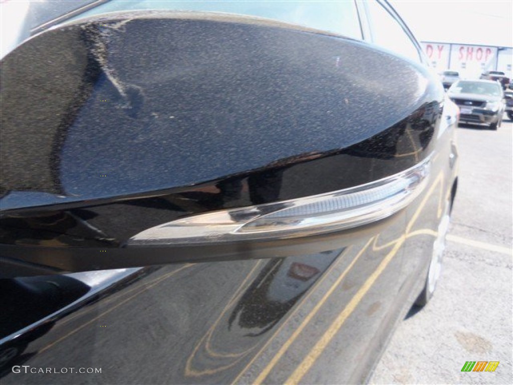 2013 Elantra Limited - Black / Gray photo #6