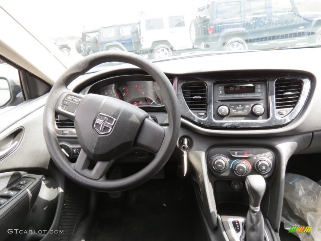 2013 Dart SE - Tungsten Metallic / Black photo #13