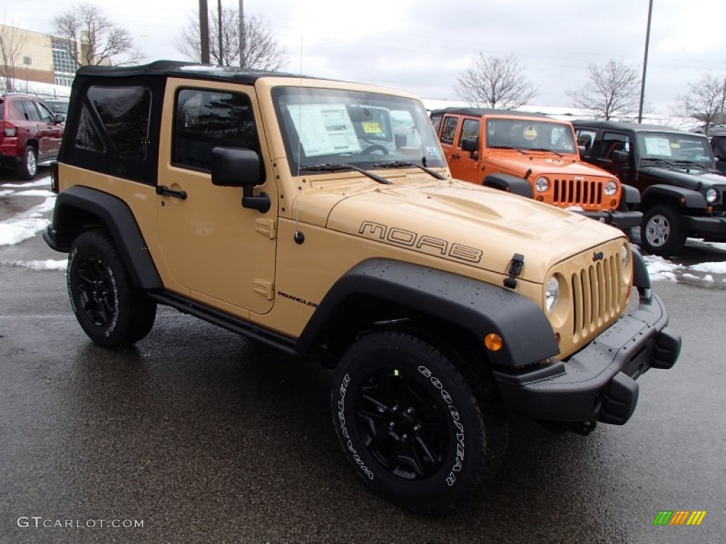 2013 Wrangler Moab Edition 4x4 - Dune Beige / Moab Black Leather photo #4