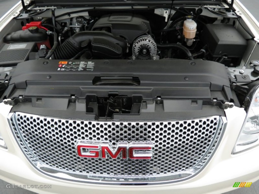 2013 GMC Yukon Denali 6.2 Liter OHV 16-Valve  VVT Flex-Fuel Vortec V8 Engine Photo #78884982