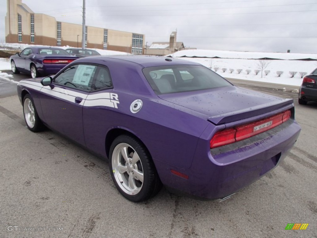 2013 Challenger R/T Classic - Plum Crazy Pearl / Dark Slate Gray photo #8