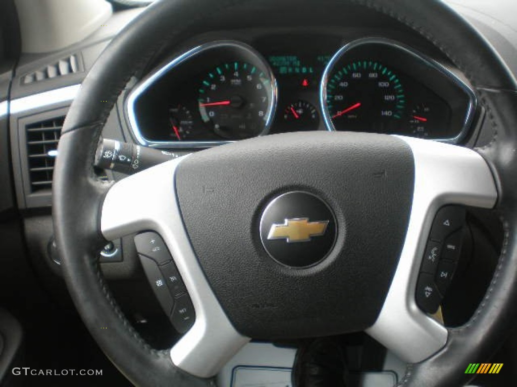 2010 Traverse LT - Dark Cherry Metallic / Ebony photo #10