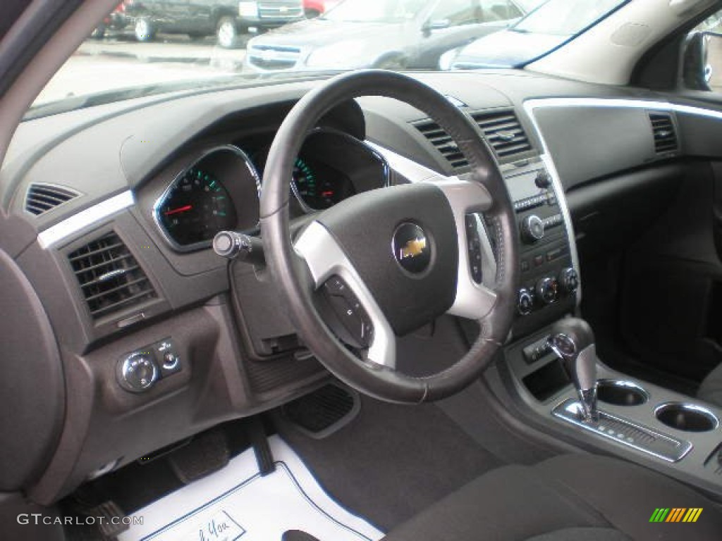 2010 Traverse LT - Dark Cherry Metallic / Ebony photo #13