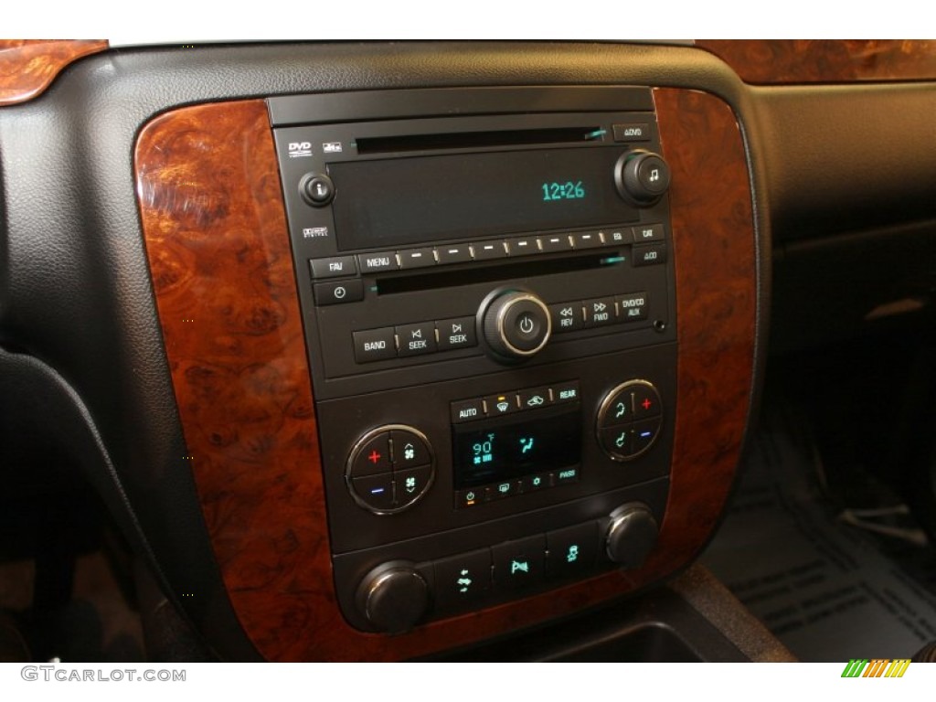 2013 Chevrolet Suburban LT 4x4 Controls Photo #78886666