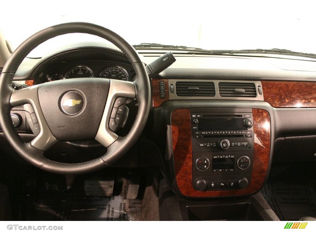 2013 Chevrolet Suburban LT 4x4 Ebony Dashboard Photo #78886831