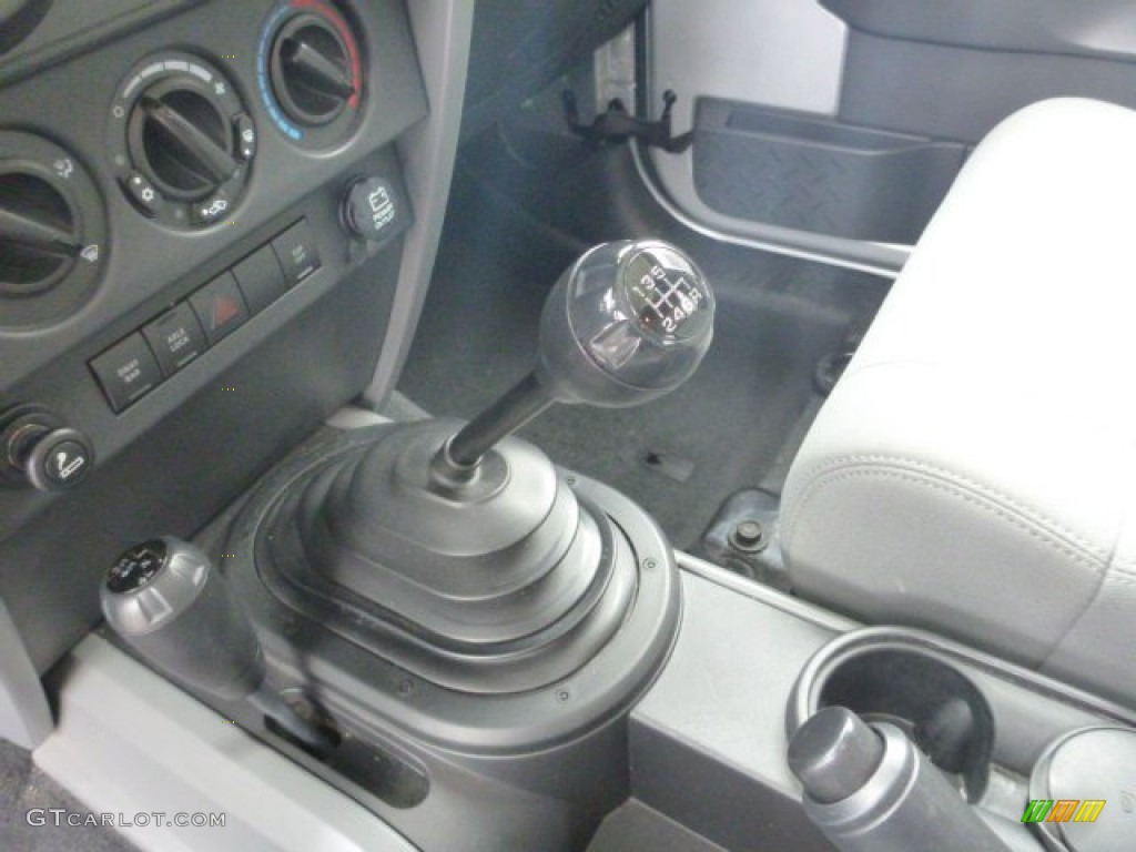 2008 Jeep Wrangler Rubicon 4x4 Transmission Photos
