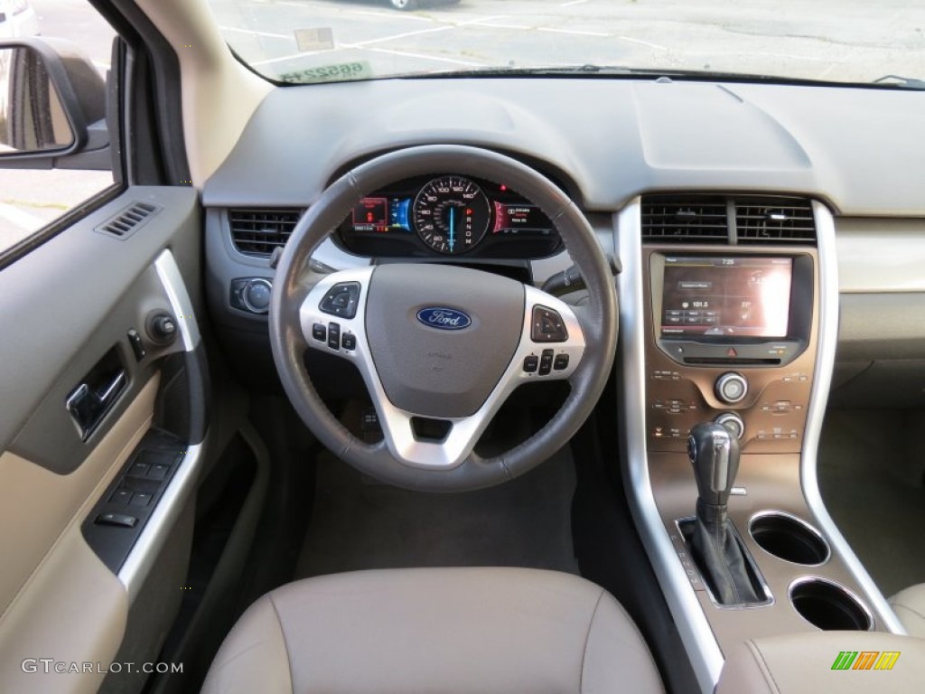2011 Ford Edge SEL Dashboard Photos