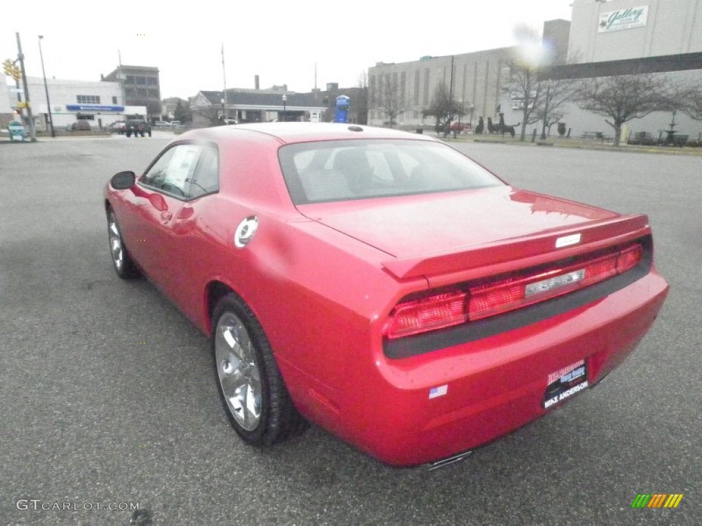 2013 Challenger R/T - Redline 3-Coat Pearl / Dark Slate Gray photo #2