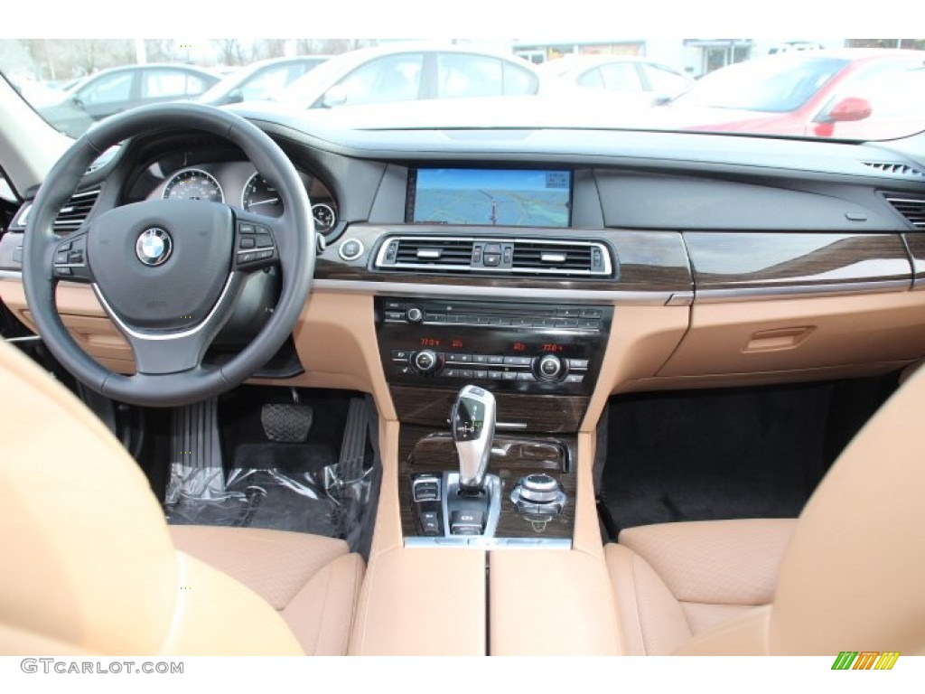 2012 BMW 7 Series 750i xDrive Sedan Saddle/Black Dashboard Photo #78891426