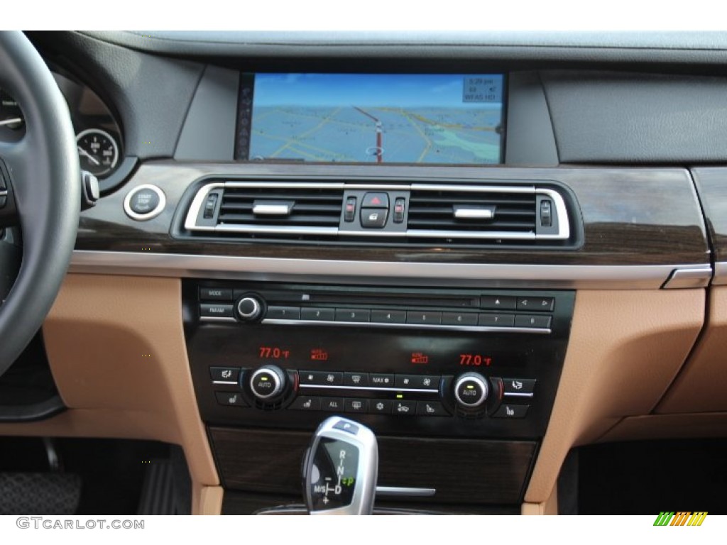 2012 BMW 7 Series 750i xDrive Sedan Controls Photo #78891441