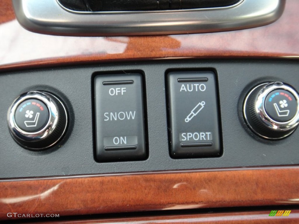 2010 Infiniti FX 50 S AWD Controls Photo #78892026