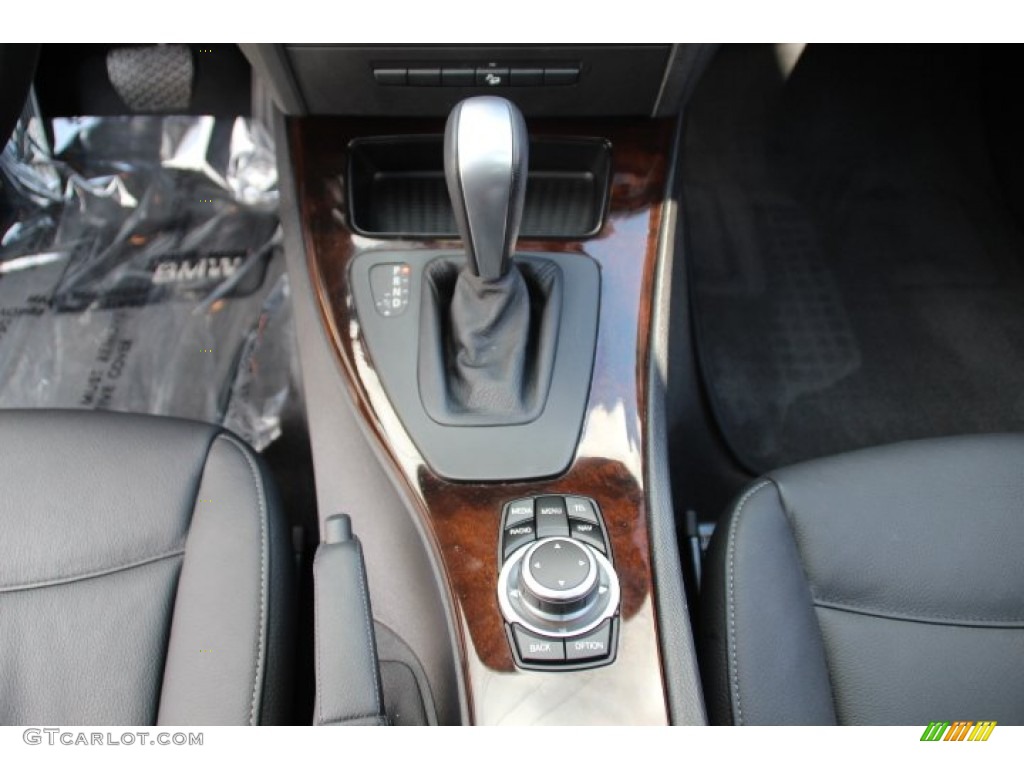 2010 3 Series 328i xDrive Sedan - Alpine White / Black photo #15