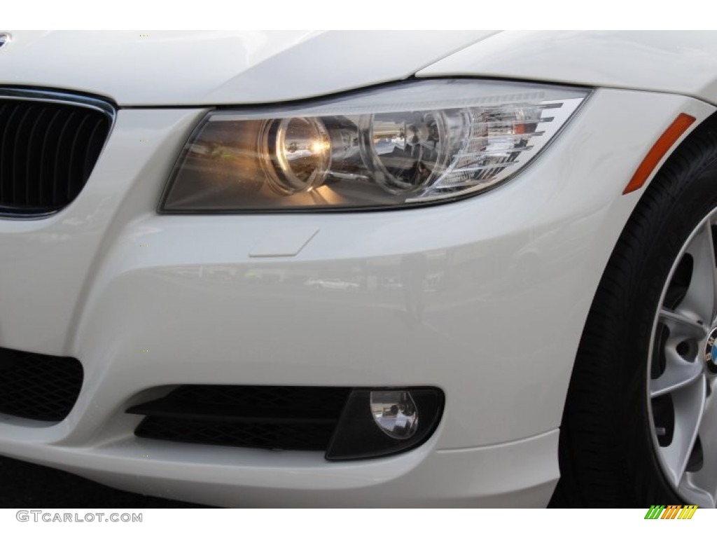 2010 3 Series 328i xDrive Sedan - Alpine White / Black photo #30
