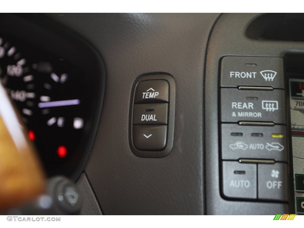2005 Lexus LS 430 Sedan Controls Photo #78893538