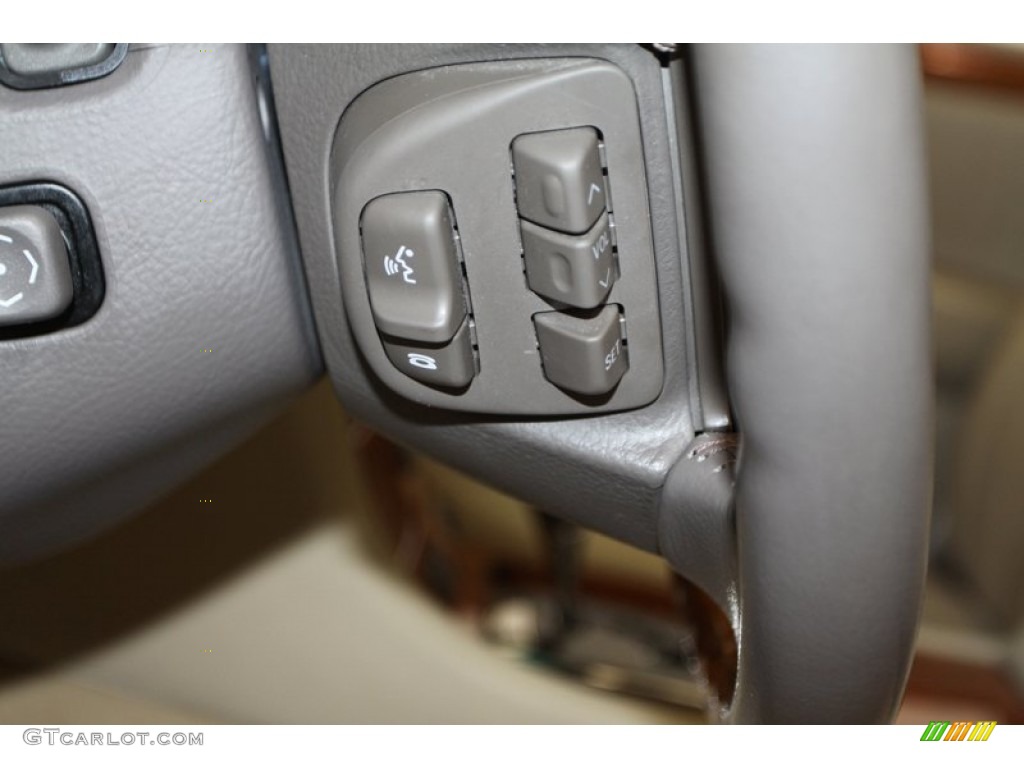 2005 Lexus LS 430 Sedan Controls Photo #78893689