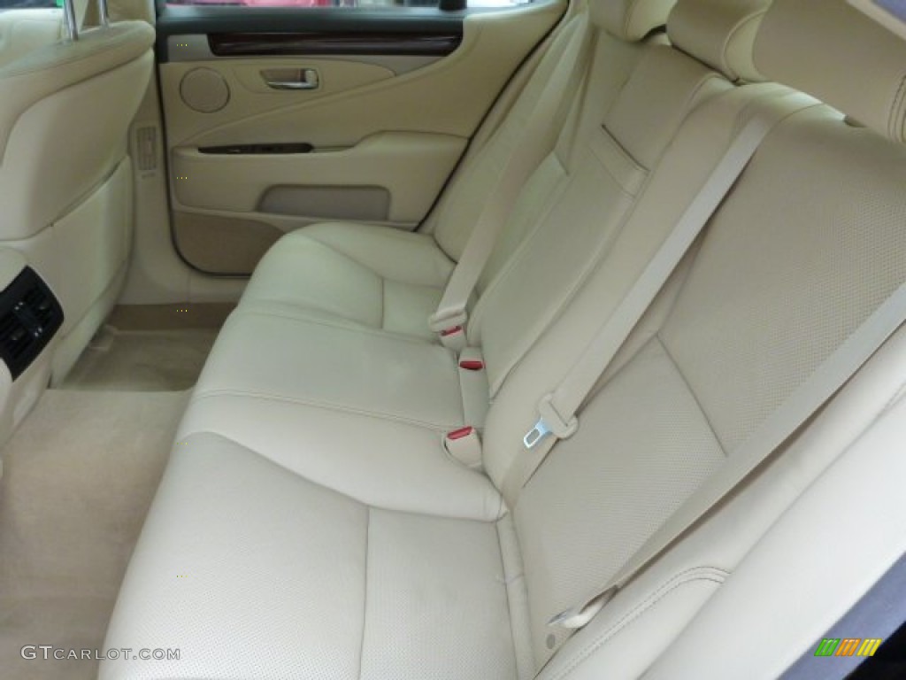 2013 Lexus LS 460 AWD Rear Seat Photo #78893902
