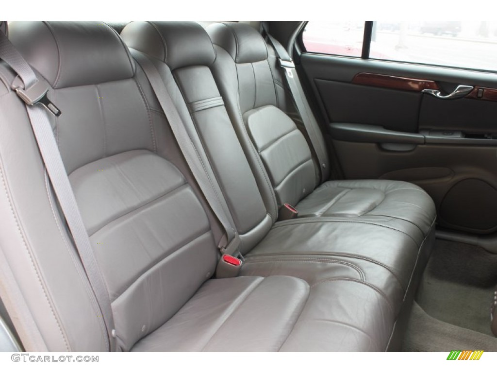 2004 Cadillac DeVille Sedan Rear Seat Photo #78895560