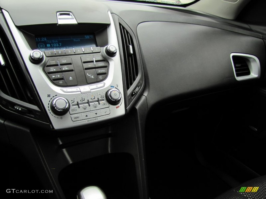 2010 Chevrolet Equinox LT AWD Controls Photo #78898191